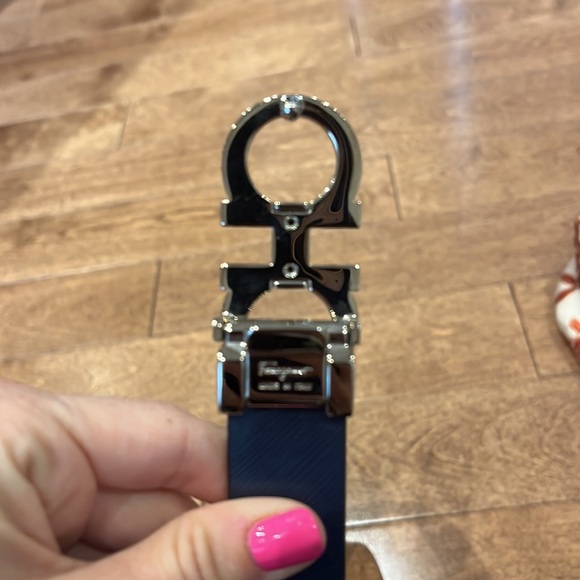 Ferragamo reversible leather belt - Picture 2 of 5